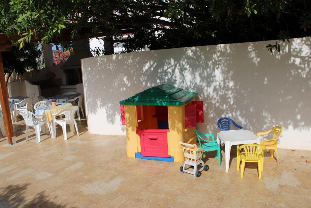 Graceland Rooms And Suites Capo Vaticano Esterno foto