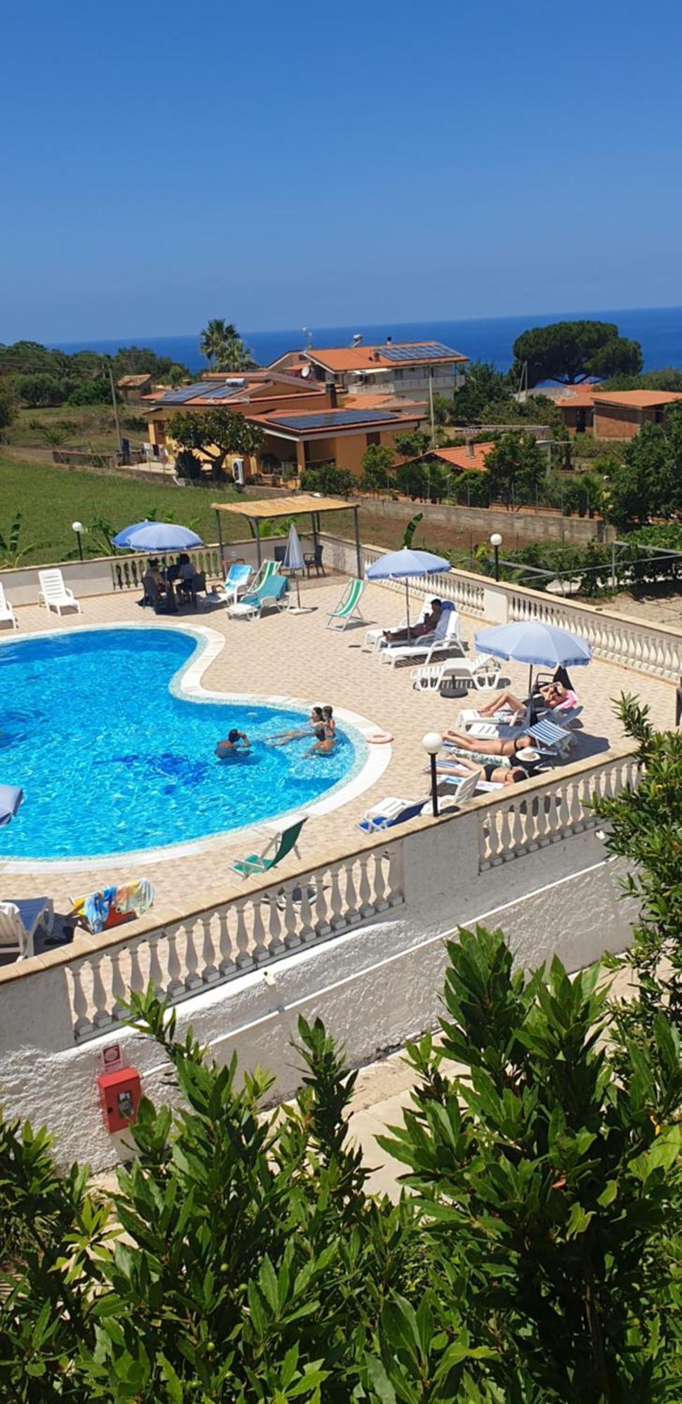 Graceland Rooms And Suites Capo Vaticano Esterno foto