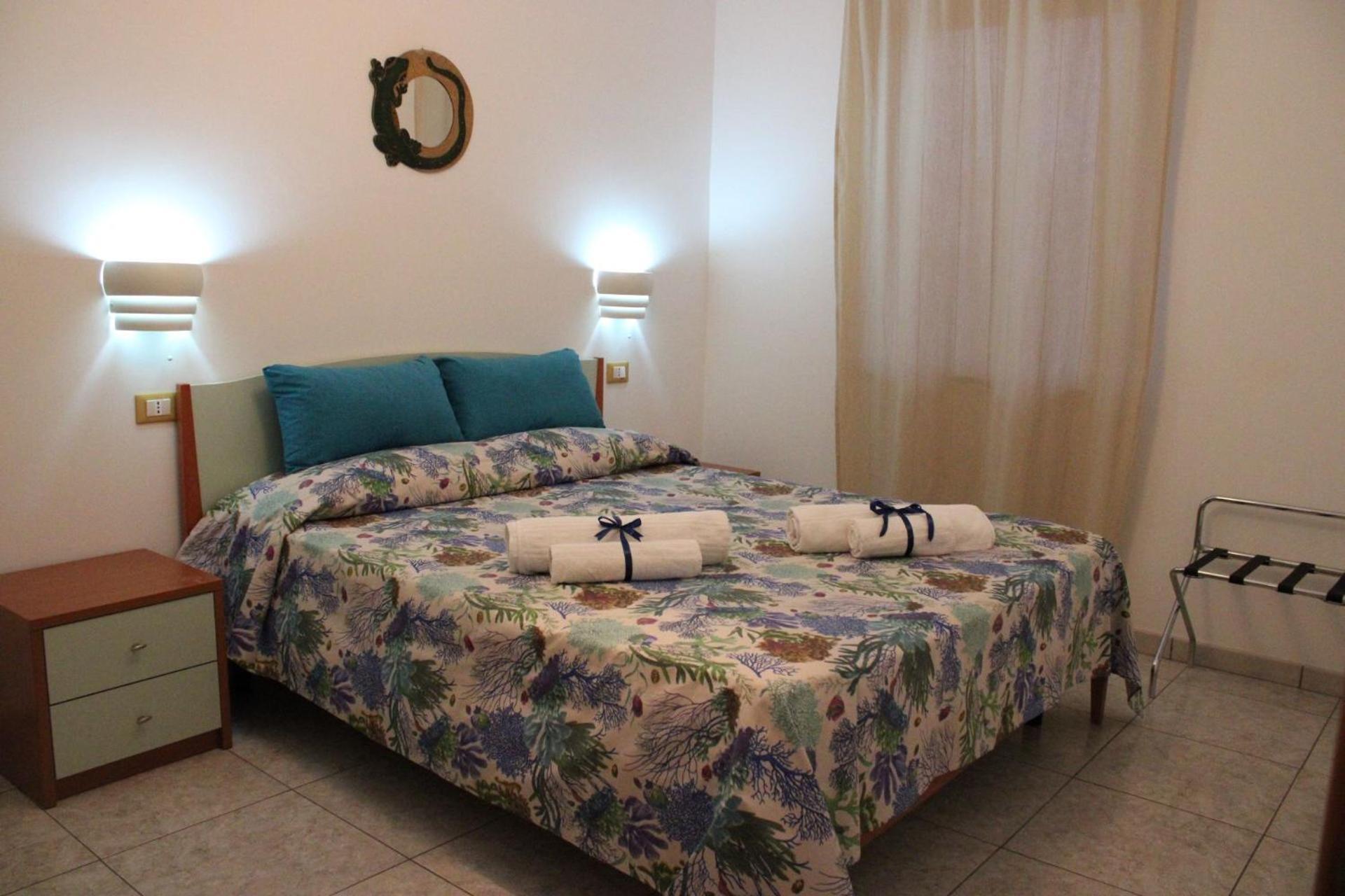 Graceland Rooms And Suites Capo Vaticano Esterno foto