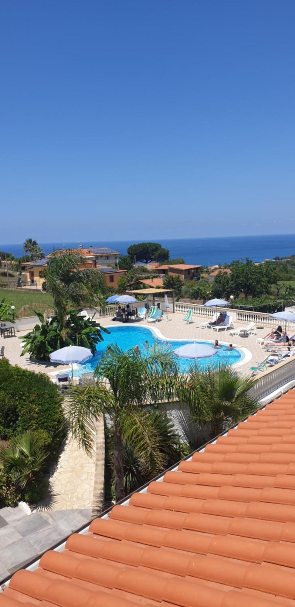 Graceland Rooms And Suites Capo Vaticano Esterno foto