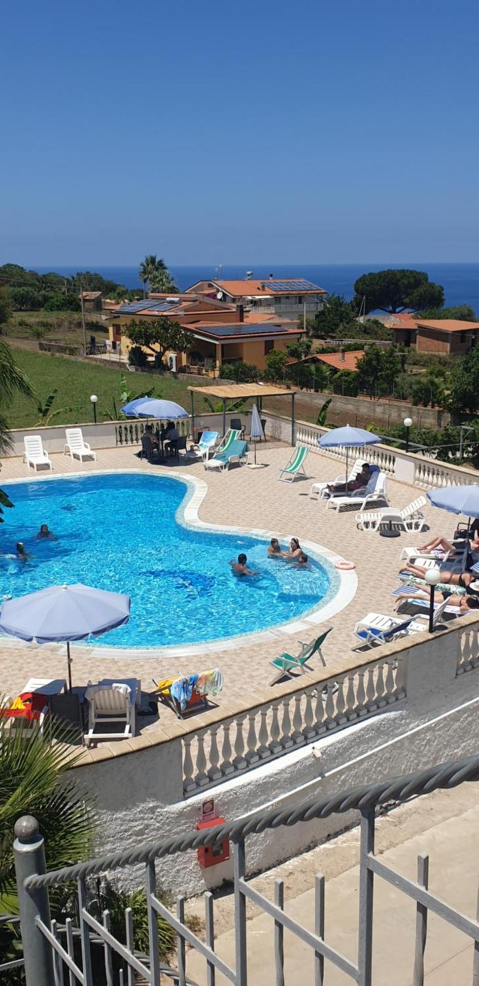 Graceland Rooms And Suites Capo Vaticano Esterno foto